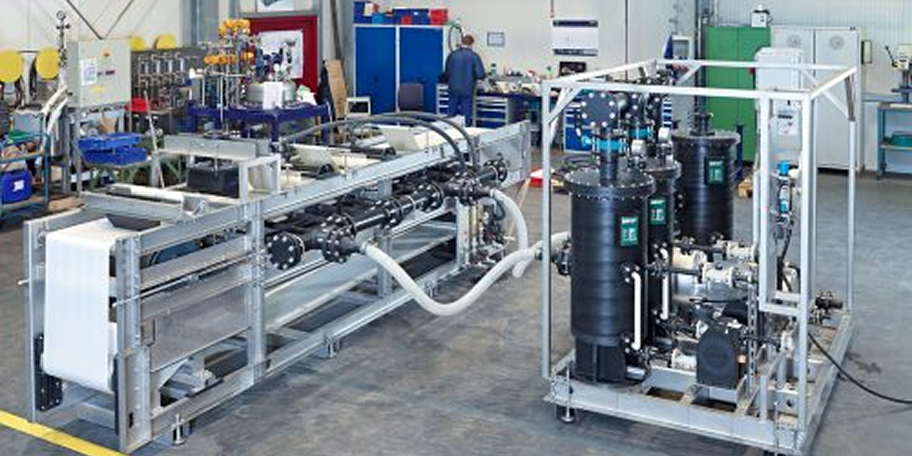 Active Filter Area: 0.9m² Dimensions (LxWxH): 17.5ft x 6ft x 5.5ft Material of Construction: SBR Rubber and Polyethylene Vacuum Filtrate Skid Dimensions: 7.5ft x 5ft x 7ft