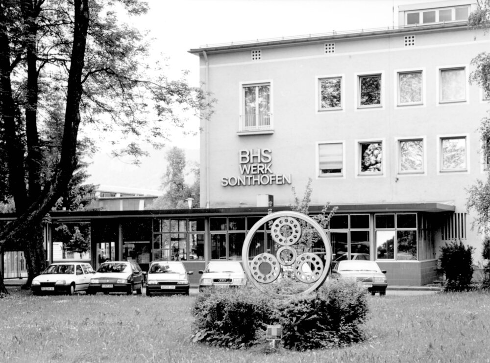 1996